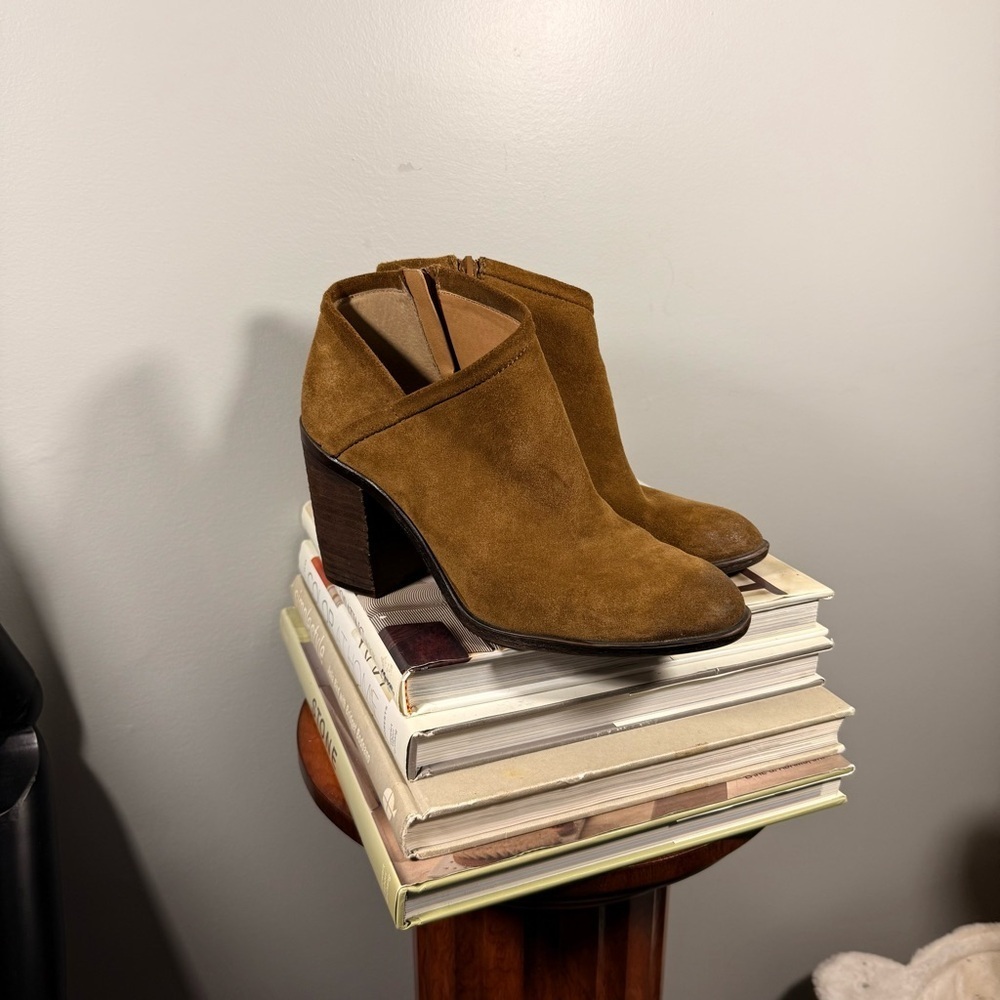 Lucky Brand Size 8.5 Leather Tan Suede Ankle Boots